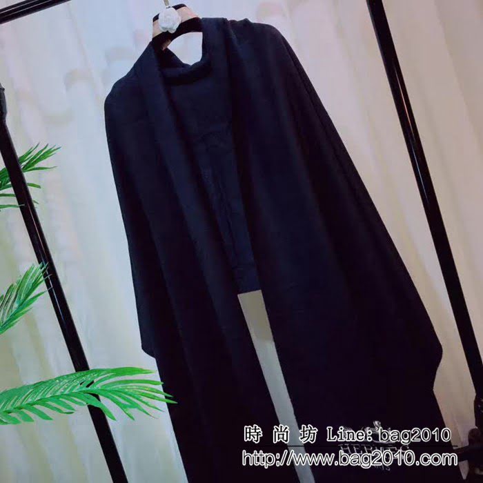 HERMES愛馬仕2018年度爆款 新款Hermès淨色刺繡圍巾 LLWJ6724